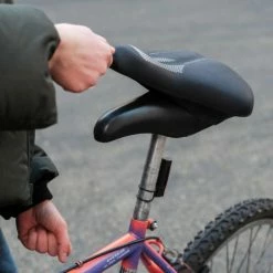 Couvre Selle Vélo Confort Et Imperméable - Selle Italia 8 Couvre Selle Vélo Confort Et Imperméable - Selle Italia -Vélos électriques Soldes couvre selle velo confort et impermeable selle italia 2