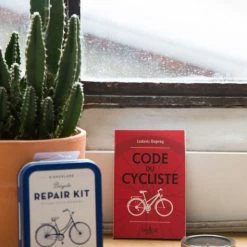 Kit De Réparation Vélo Du Cycliste - Kikkerland 9 Kit De Réparation Vélo Du Cycliste - Kikkerland -Vélos électriques Soldes kit de reparation velo du cycliste kikkerland 3