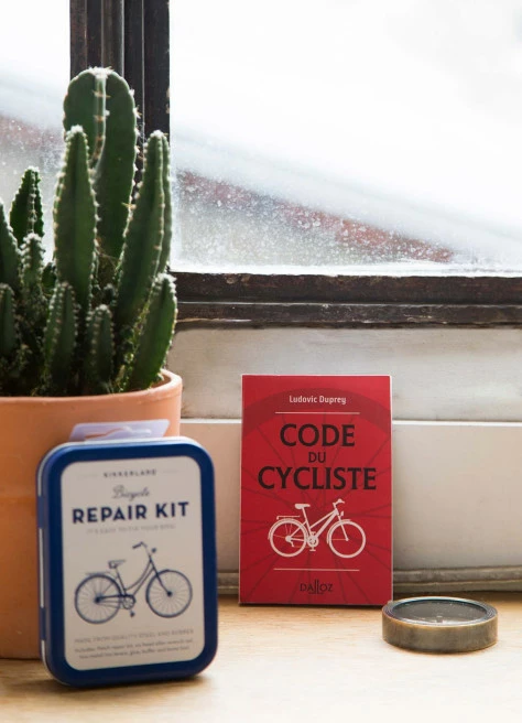 Kit De Réparation Vélo Du Cycliste - Kikkerland 4 Kit De Réparation Vélo Du Cycliste - Kikkerland – Image 4